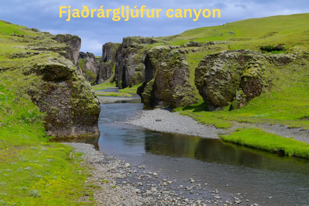 Fjaðrárgljúfur canyon