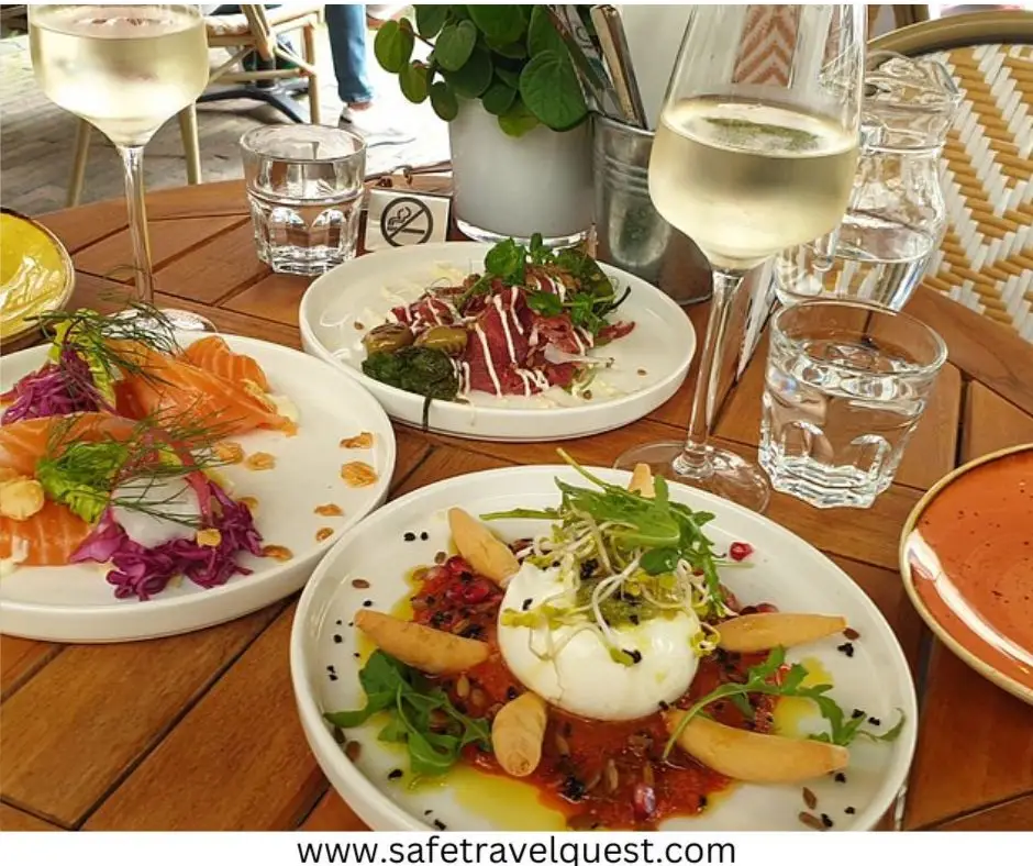 Restaurants in Alpine