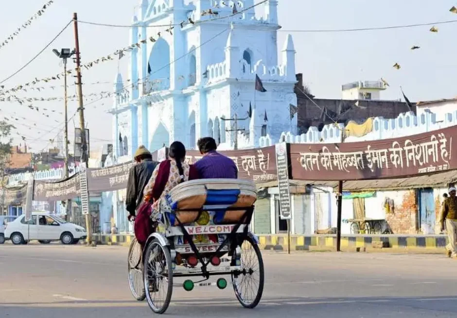 Noida to Prayagraj Distance